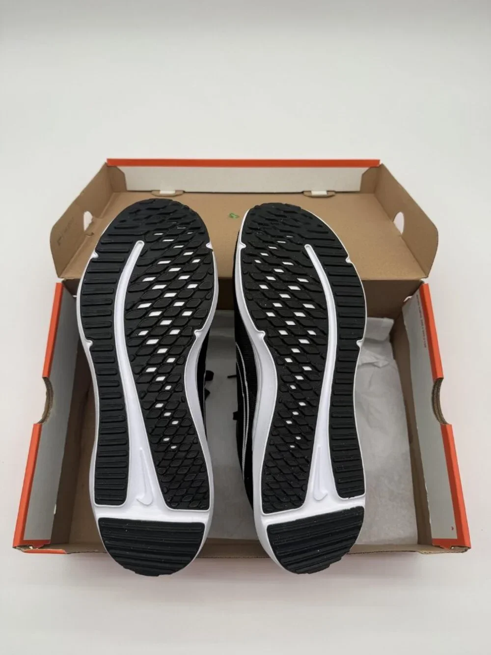 New Nike Downshifter 12 Running Shoes Men's Size 11 Black White DD9293 001